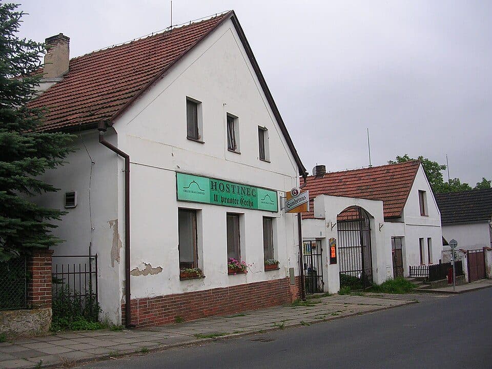 Blaník - Říp - etapa 7: Mělník - Říp