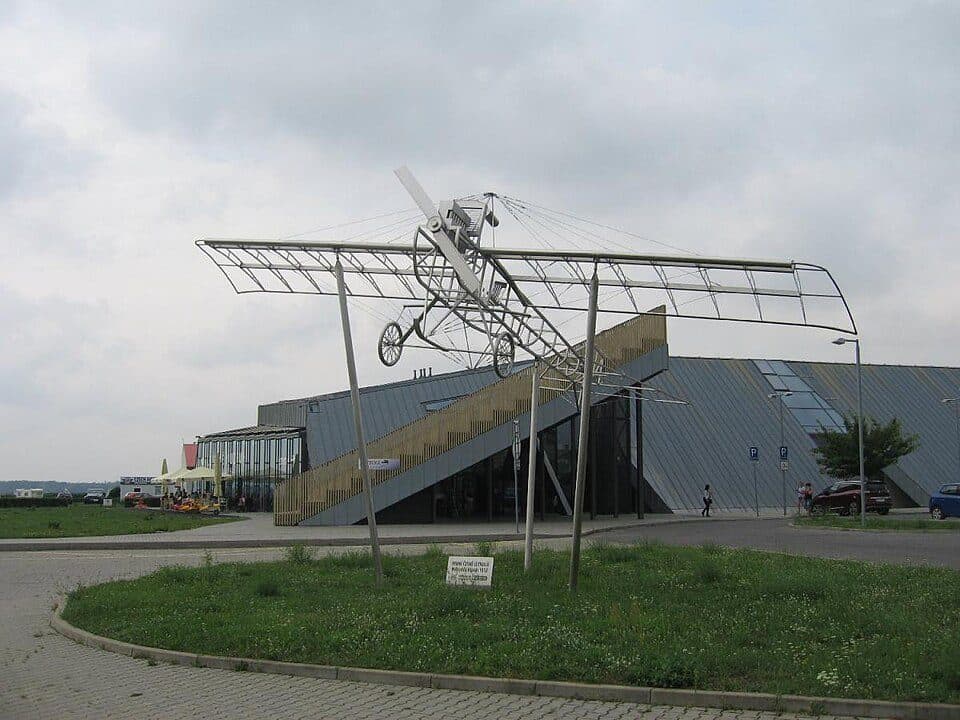 Metoděj-Vlach-Luftfahrtmuseum — Foto 2