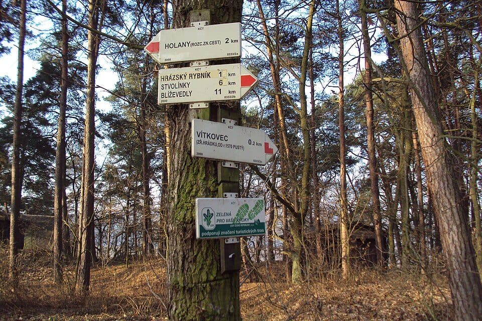 [Č] zřícenina Vítkovec
