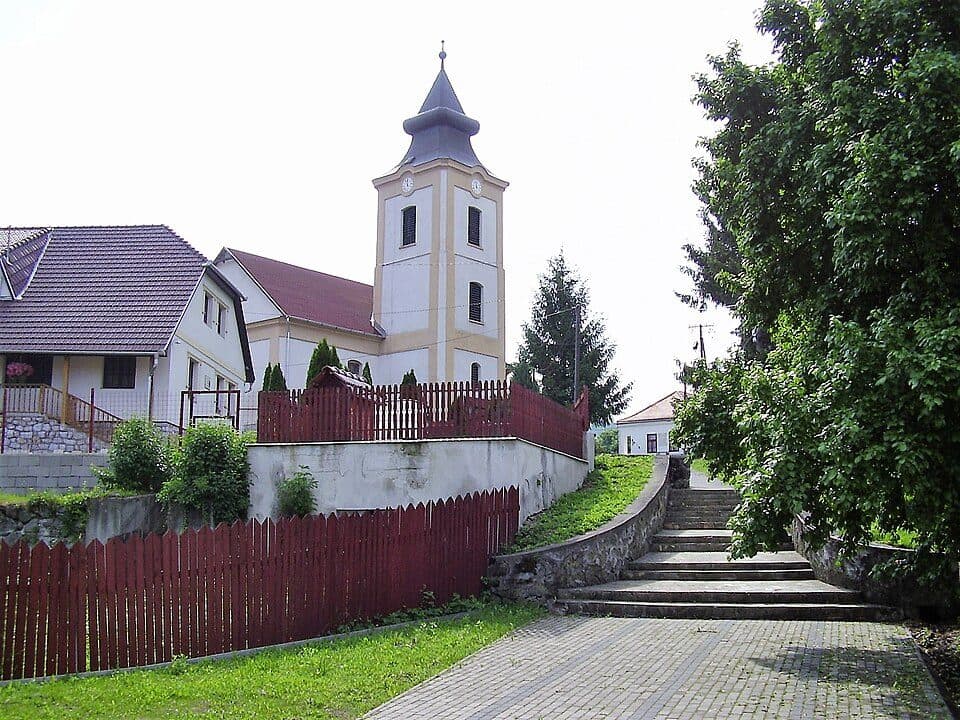 P (Kazincbarcika – Buzgó-kő)