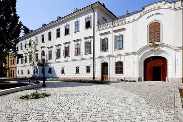 Érseki palotaegyüttes (Eger)