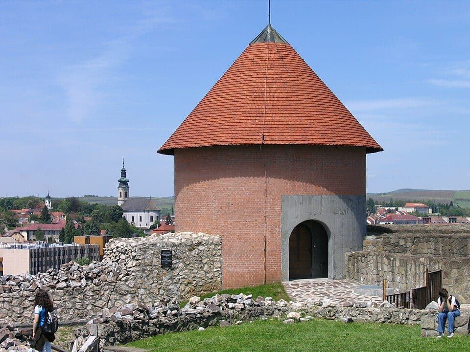 S■ (Eger)