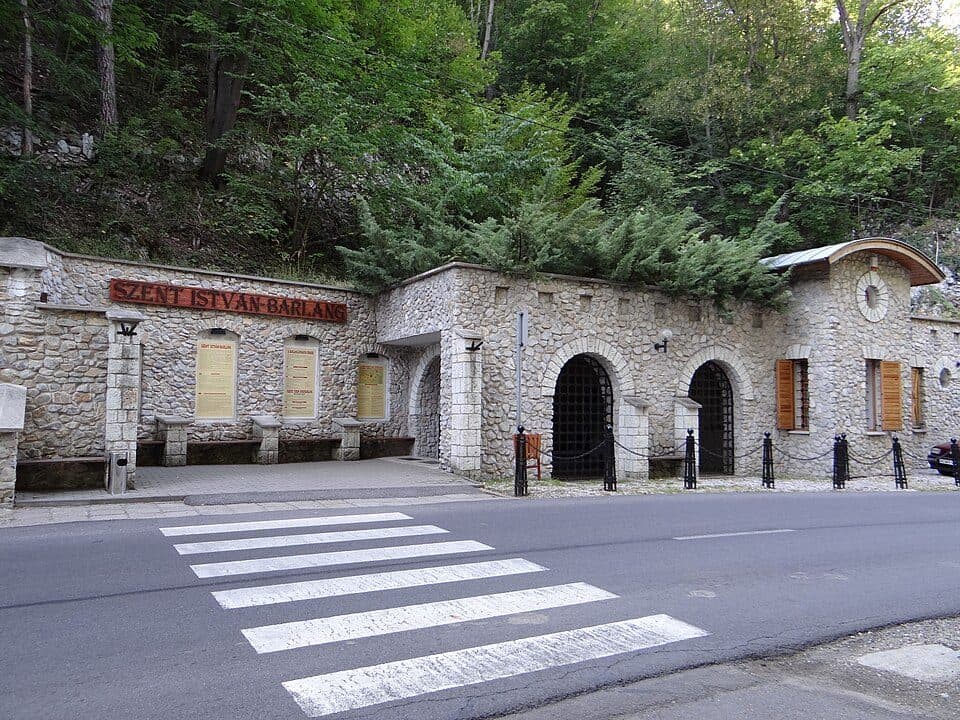 P● (Hajnalka-forrás)