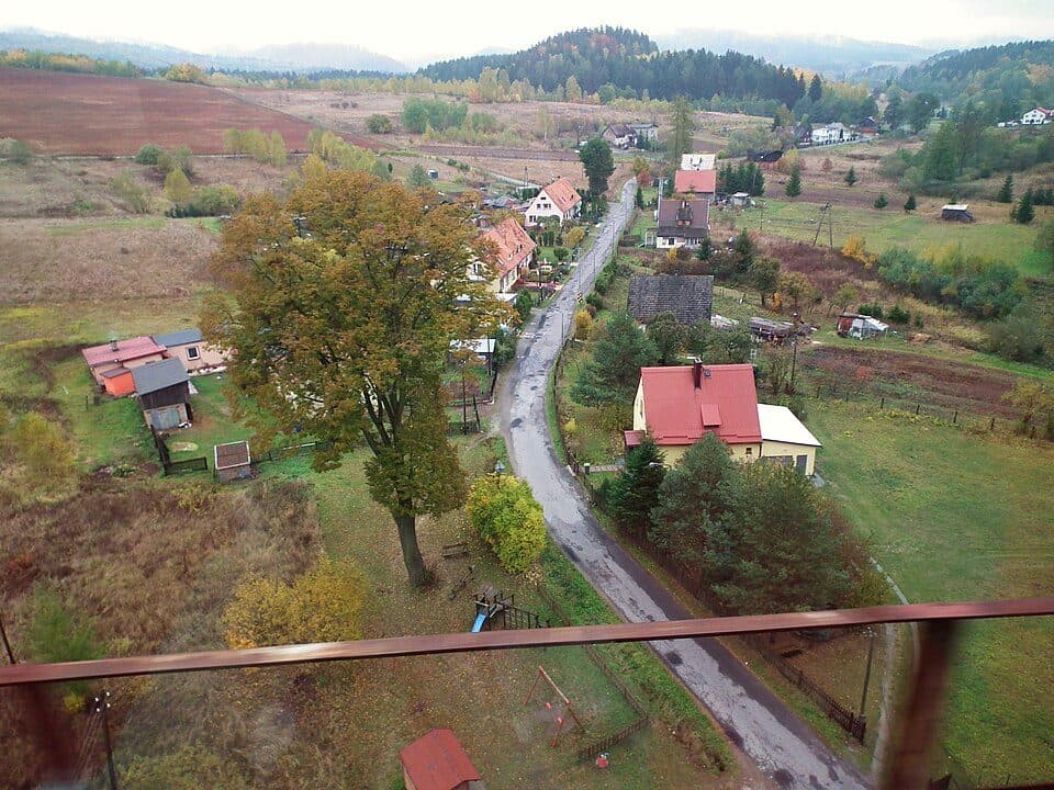 Leśny Dworek – Bartnica (stacja kolejowa)