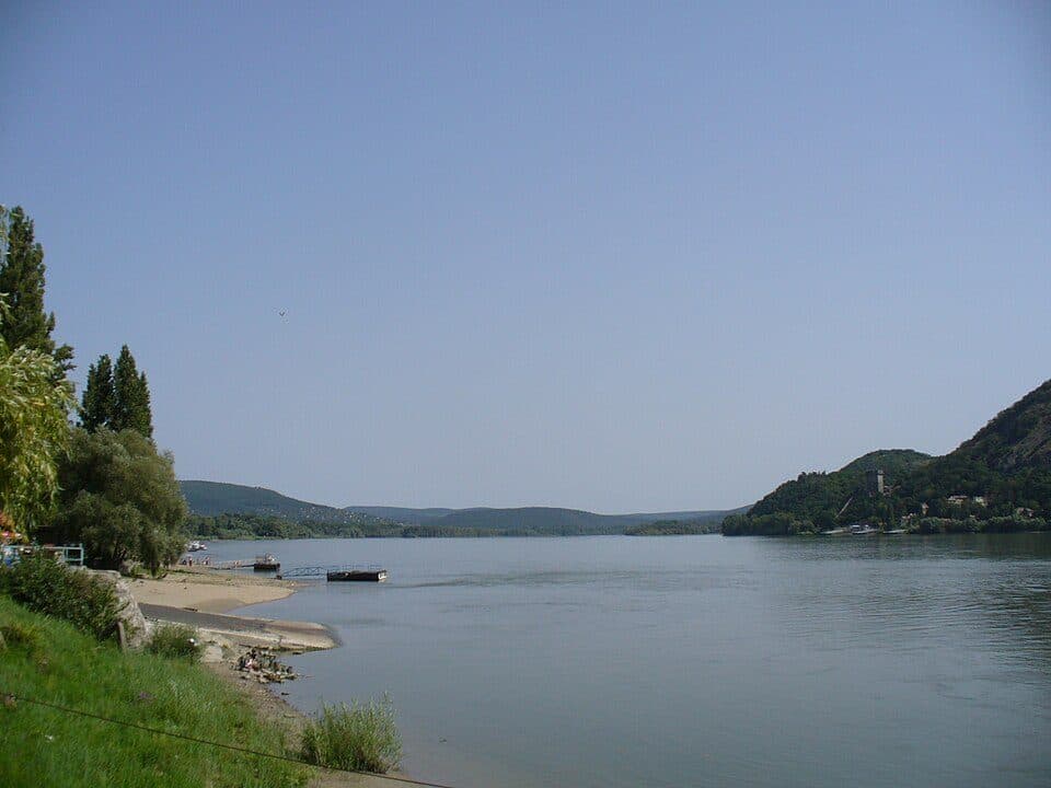 Z▲ ( Kövesmező – Kismaros)