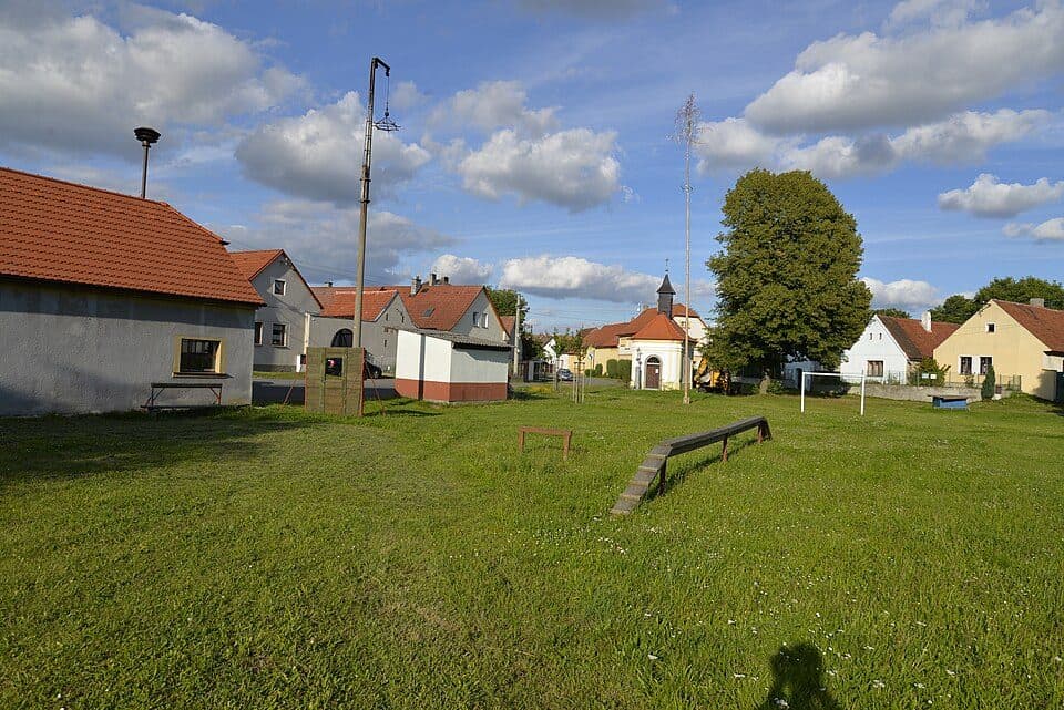Týnec