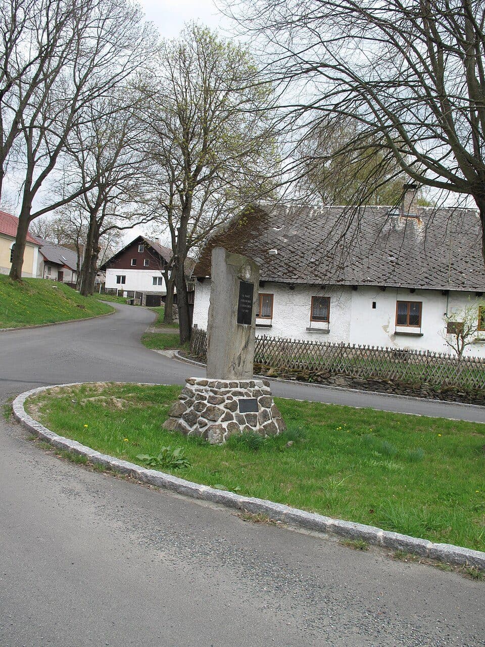 NS Po stopách formanů