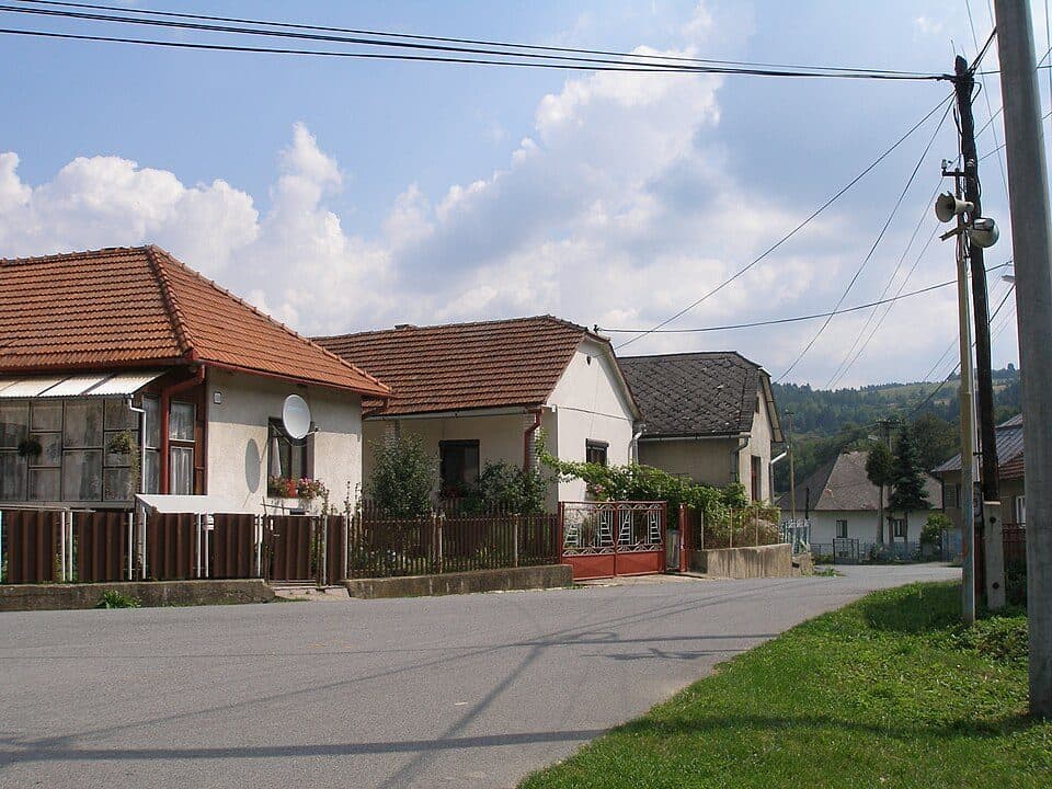 Chminianske Jakubovany — zdjęcie 1
