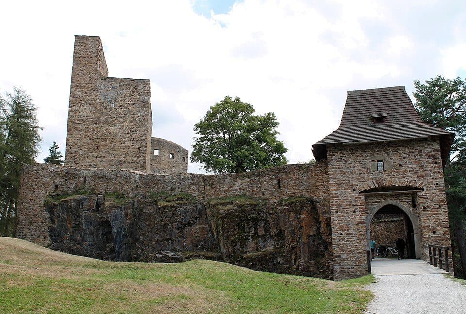 [Č] Velhartice hrad