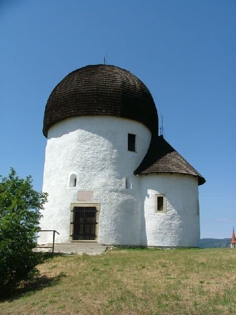 Rotunda w Öskü — zdjęcie 3