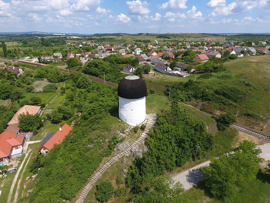 Rotunda w Öskü — zdjęcie 2