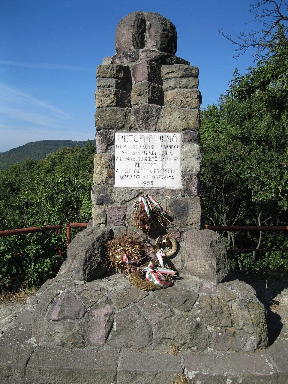 Schronisko Czibulka János Kőhegyi — zdjęcie 2