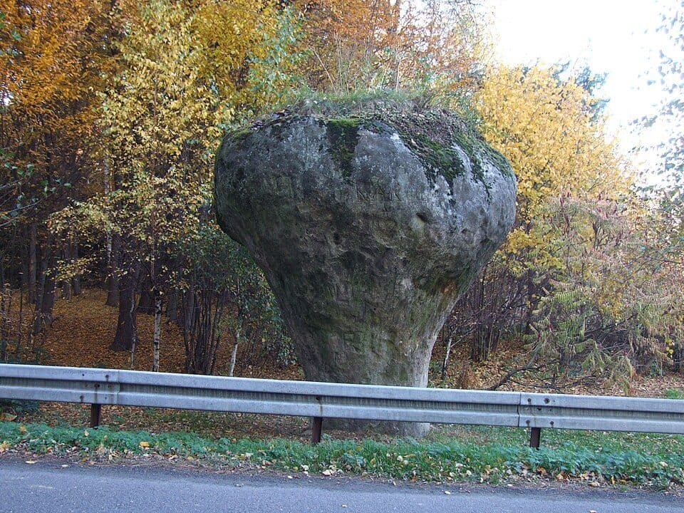 Grzyb Skalny w Zegartowicach — zdjęcie 2