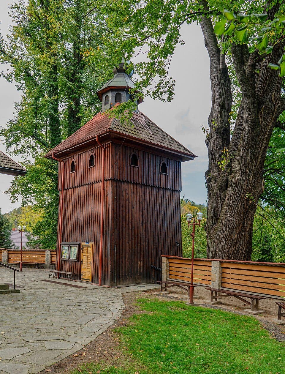 Szlak cmentarzy 373 i 374