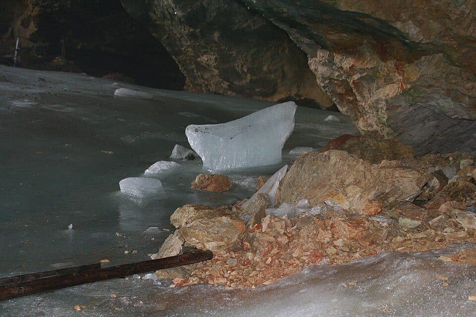 Schellenberger Eishöhle — фото 2