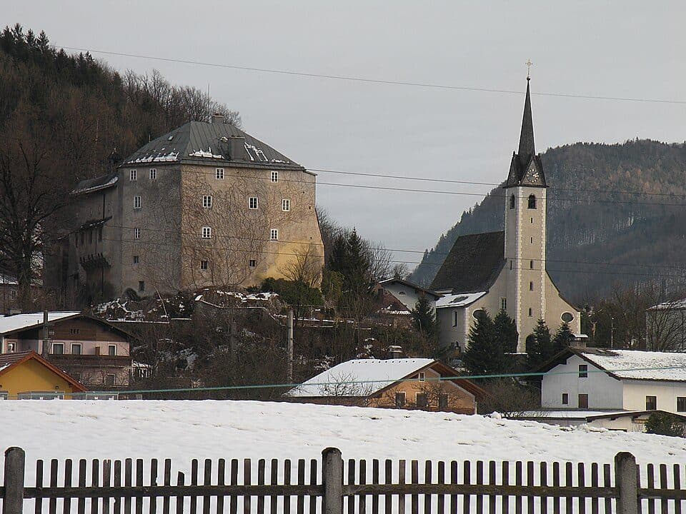 Burg Golling — фото 3