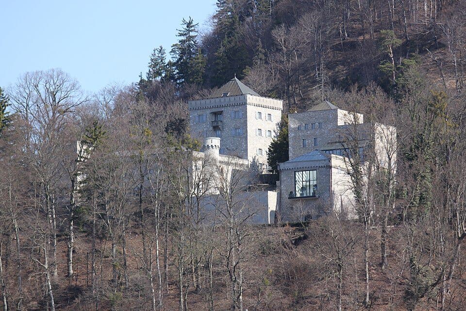 Schloss Neuhaus