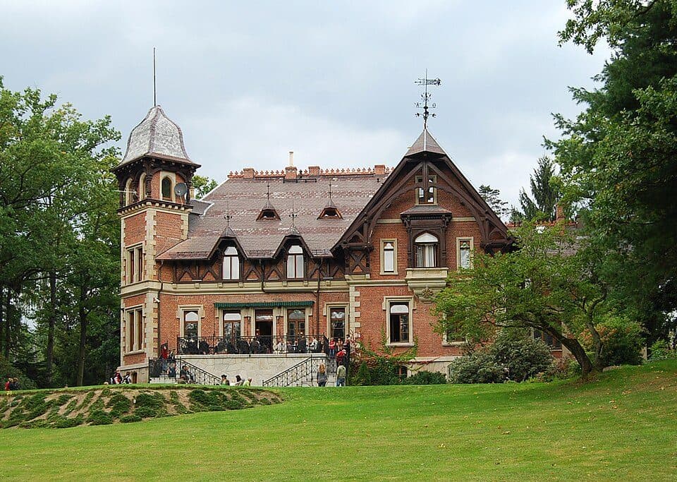 Pałac Dębowy w Karpnikach