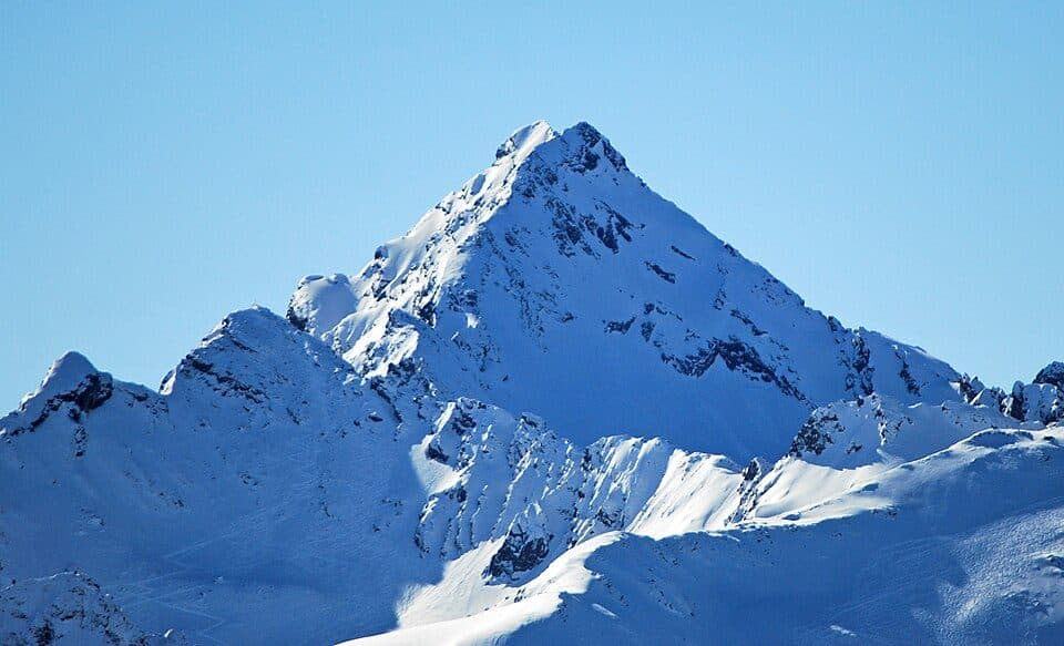 Vordere Grubenwand