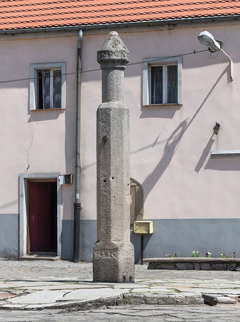 Pręgierz w Bystrzycy Kłodzkiej