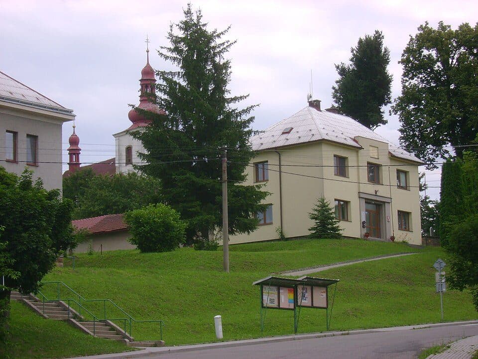 [Z] Studánka (hotel) - Černá Voda (háj., bus)