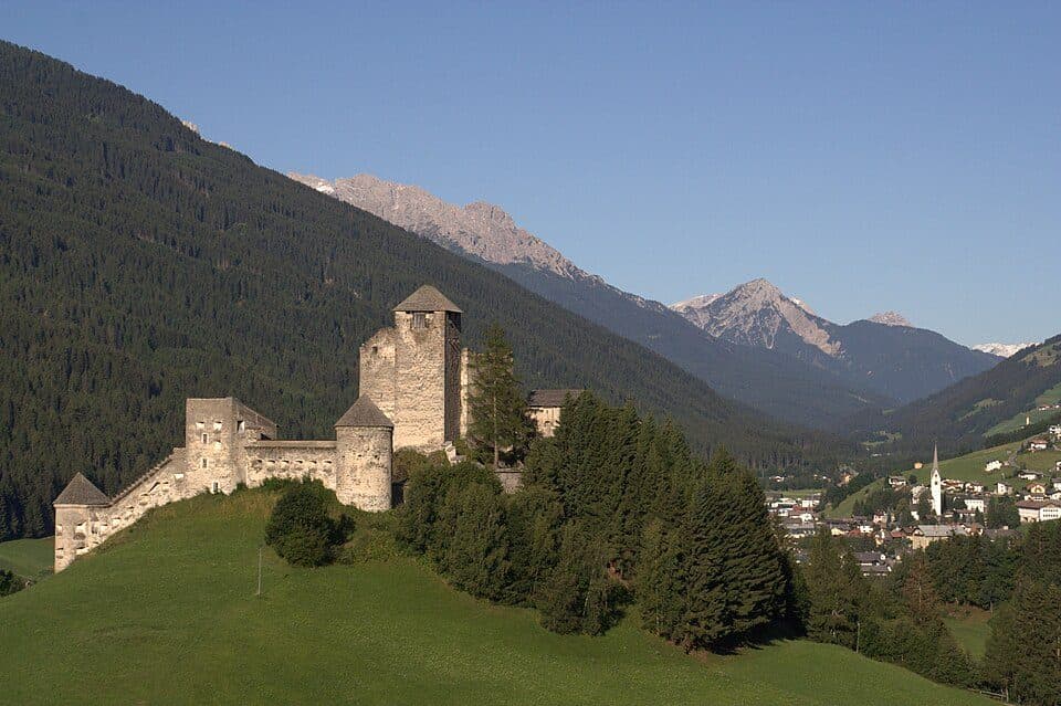 Heinfels Castle — photo 2