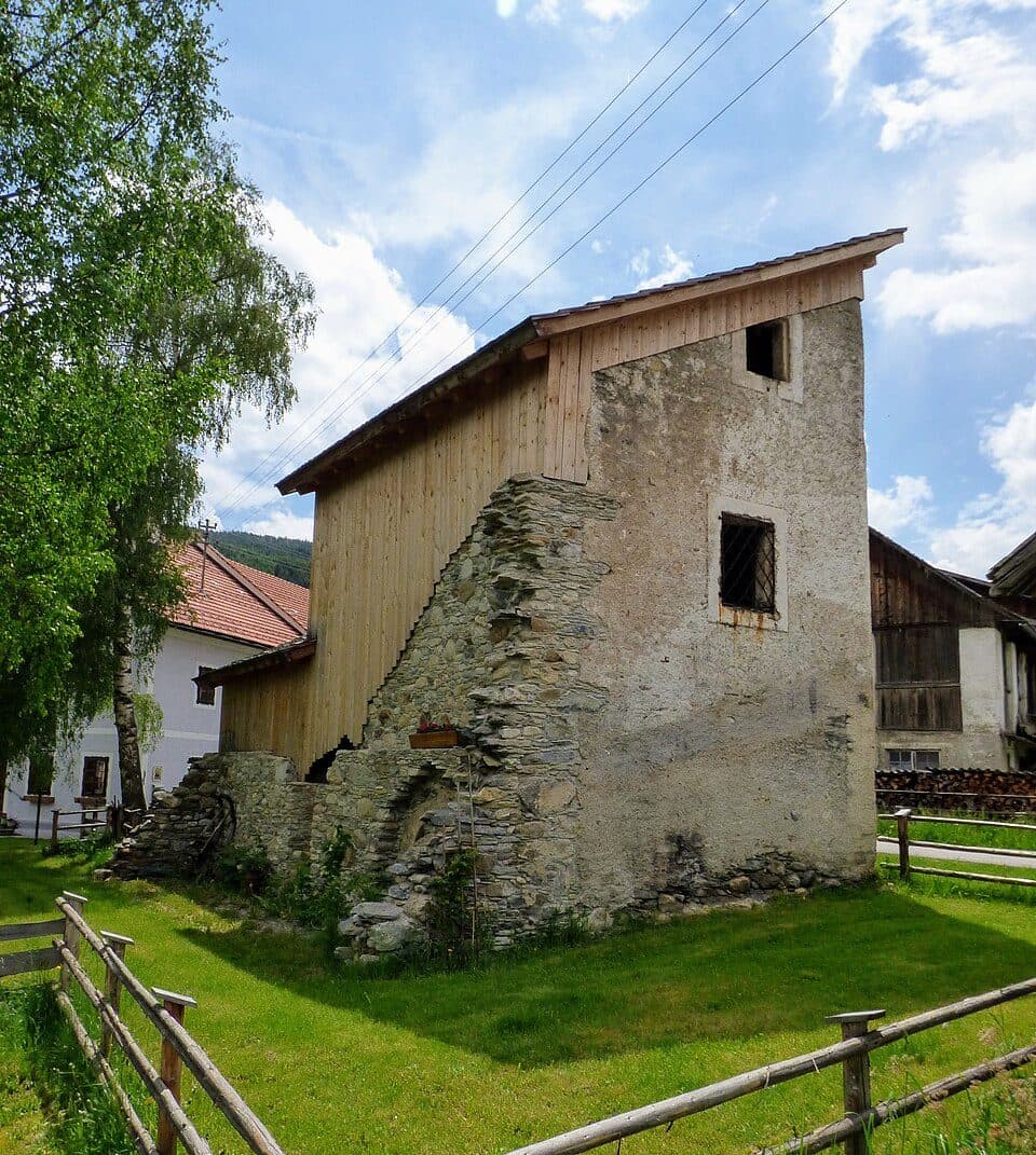 Ruine des Ansitzes Gröbendorf — fotografie 2