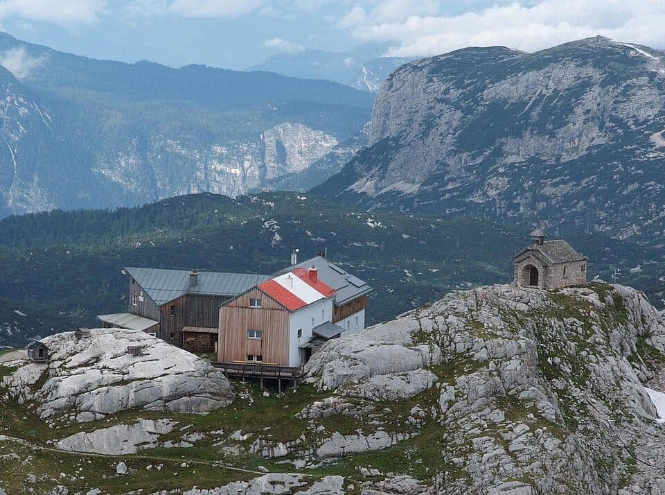 Simony Hut