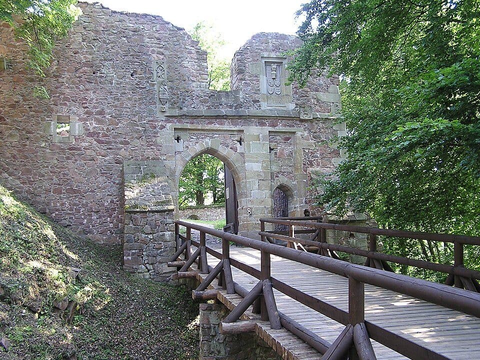 Litice Castle — photo 3