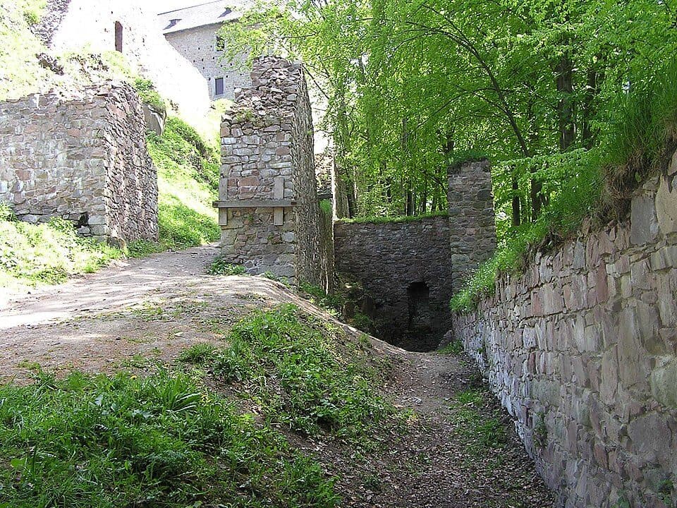 [Č] Potštejn - Na Vyhlídce - Javornice - Kovárna (turistická chata)