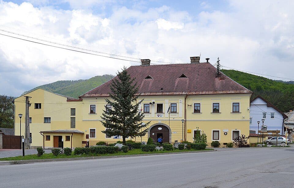 Náučný chodník k Muránskemu hradu