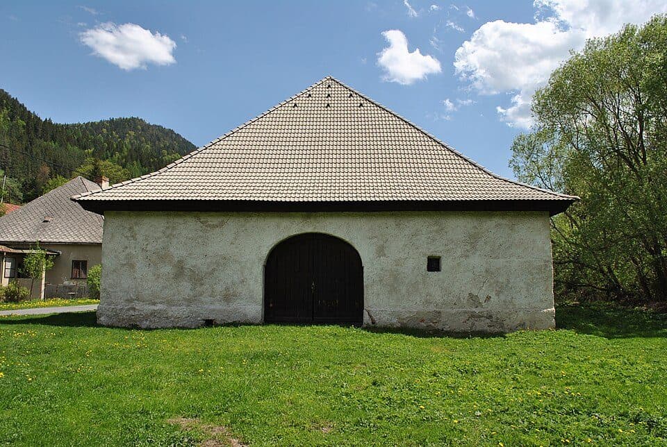 Malužiná - Horáreň pred Bystrou