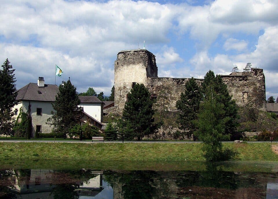 Chodník ku minerálnemu prameňu