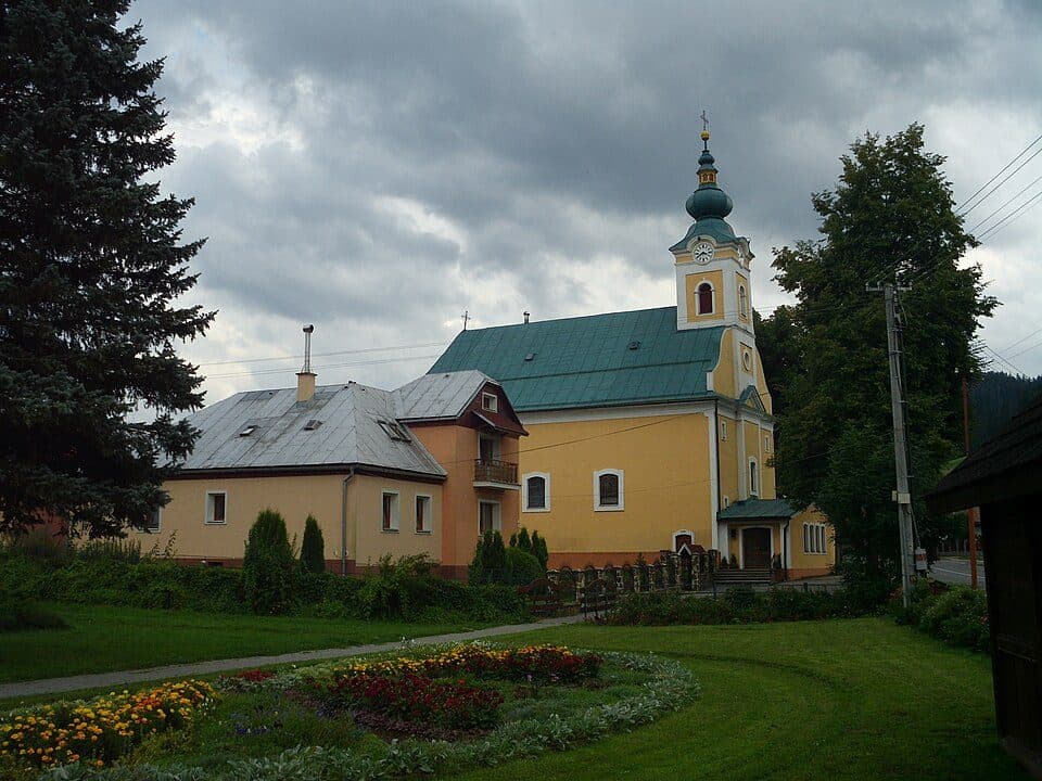 Pohronská Polhora-Fabova Hoľa-Závadka nad Hronom, stanica