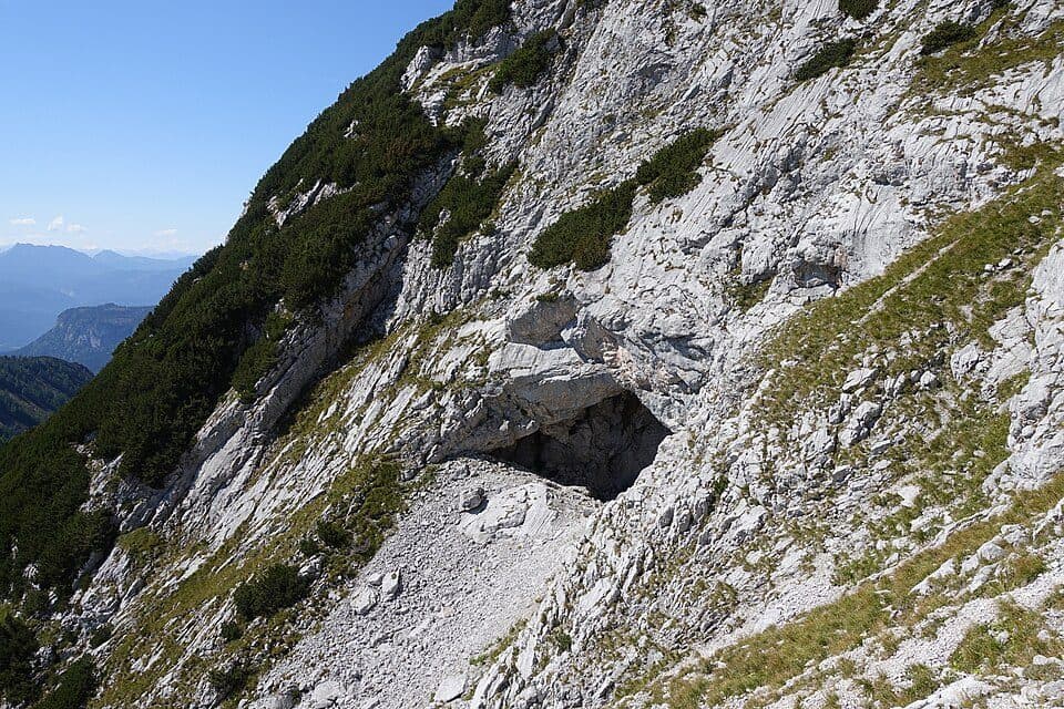 Grubstein-Eishöhle — photo 2