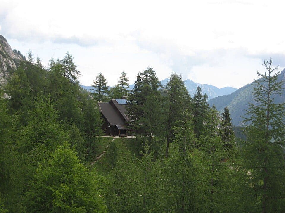 Erjavčeva koča na Vršiču