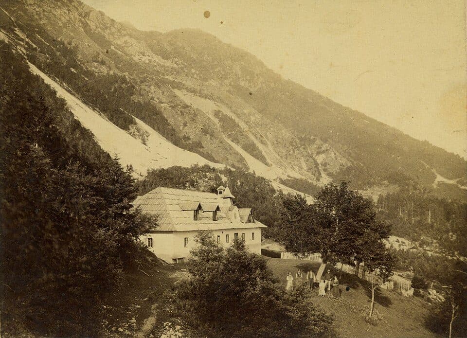 Valvasorjev dom pod Stolom — fotografie 2