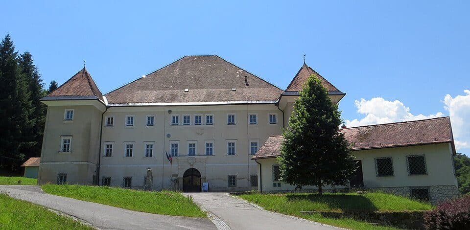 Grad Svečina — zdjęcie 3