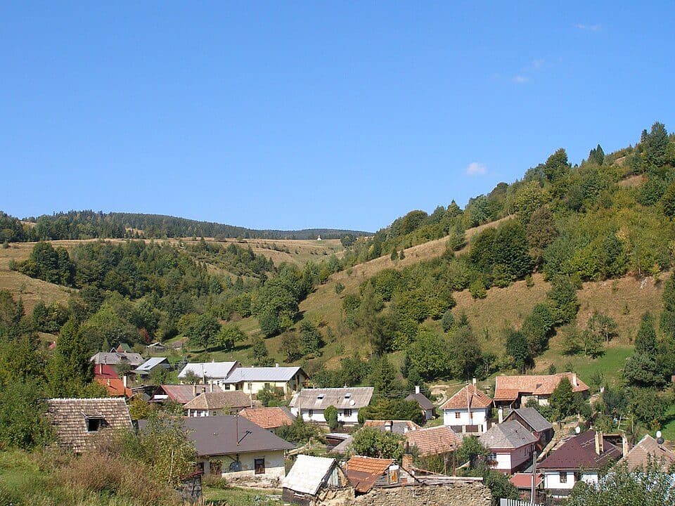 Odbočka na Paču - Vodná nádrž Úhorná