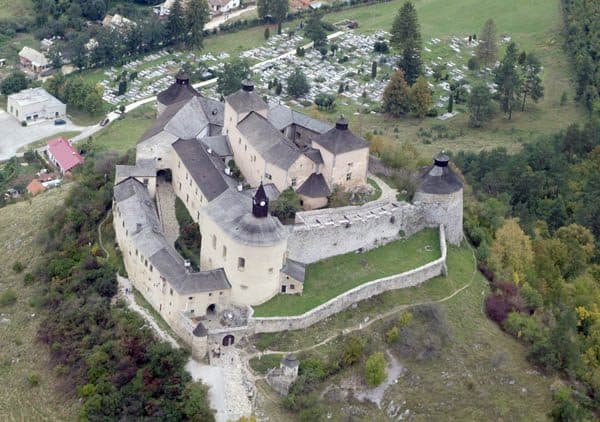 Odbočka na Paču - Vodná nádrž Úhorná