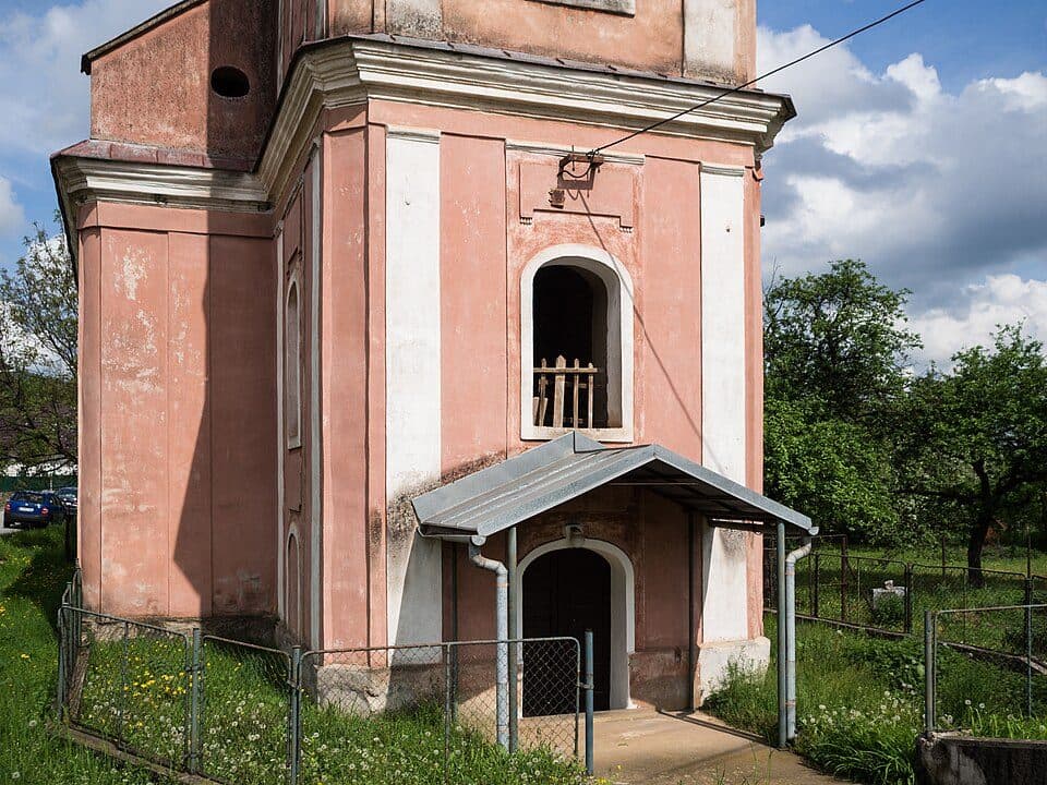 Jelšavská Teplica, zastávka - Ochtinská aragonitova jaskyňa