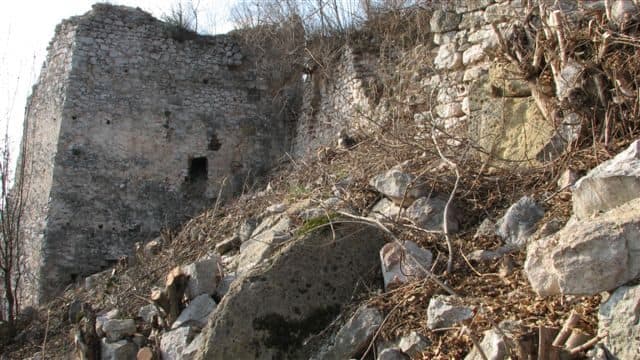 P▙ (Szalamandra ház – Szádvár)