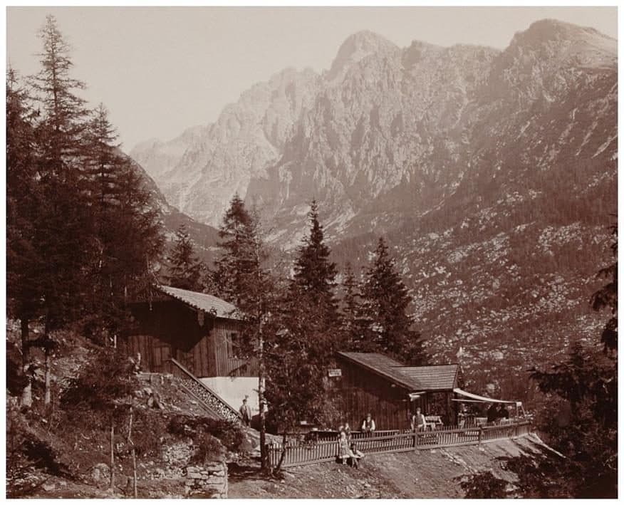 Bilíkova chata (Bilík Mountain Hut) — photo 2