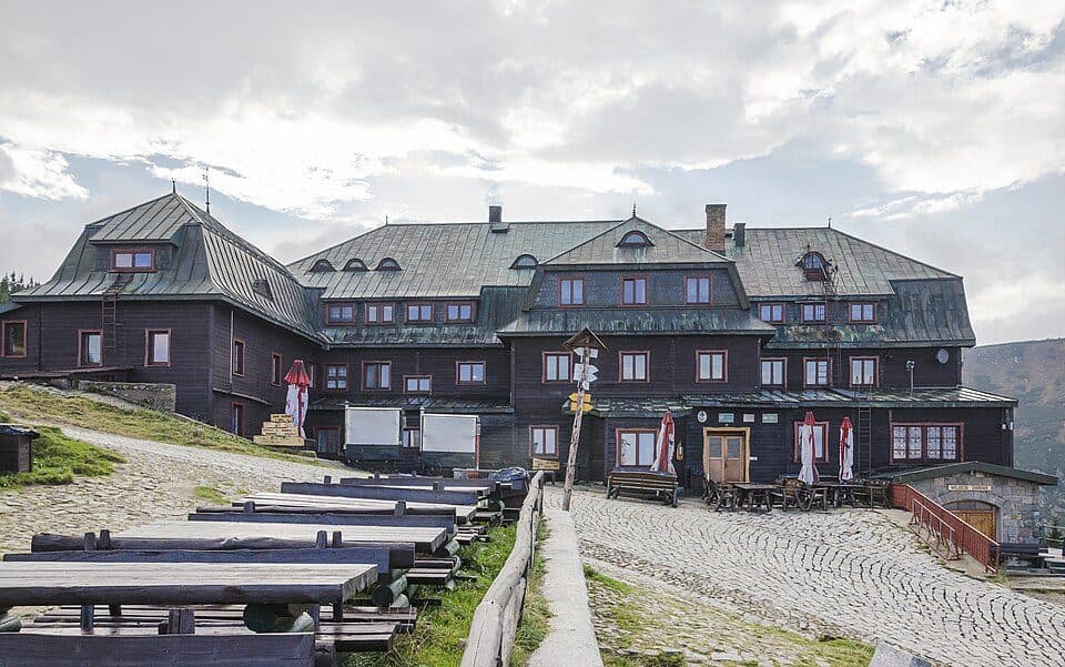 Schronisko PTTK „Strzecha Akademicka”