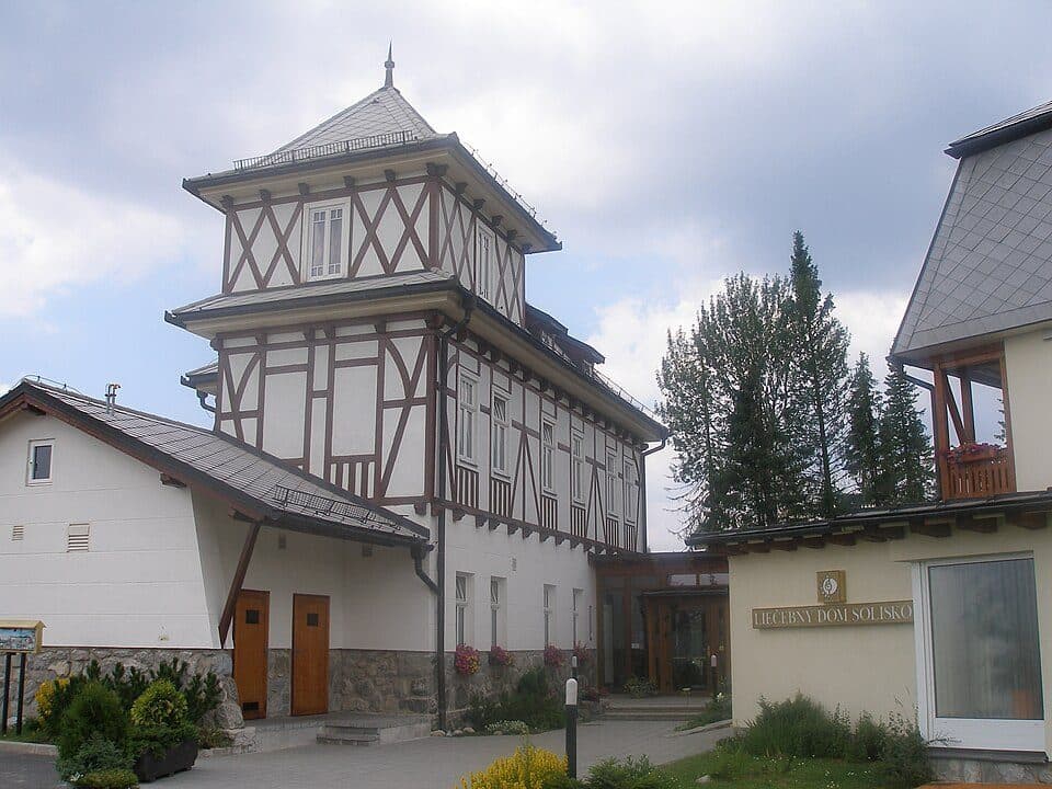 Štrbské pleso, liečebný dom Solisko - Rázcestie v Krivánskom žľabe