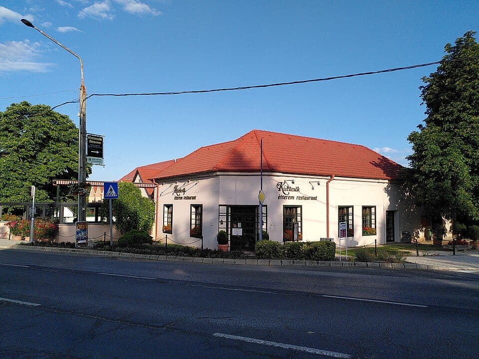 Kistücsök