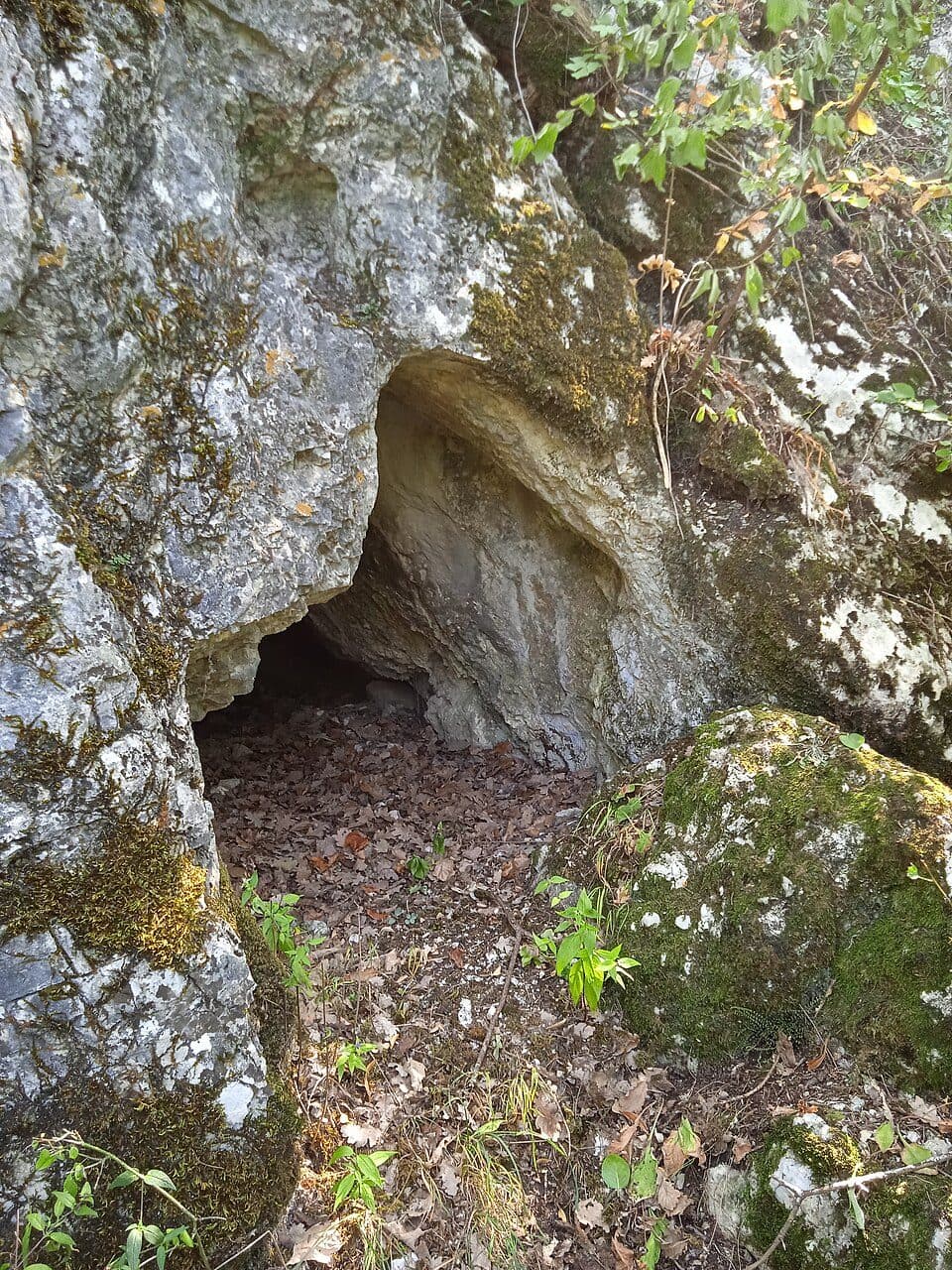 Háromszög-barlang
