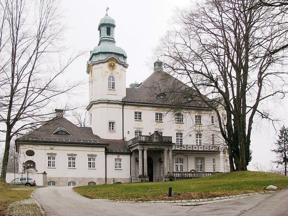 Schloss Hirschberg am Haarsee