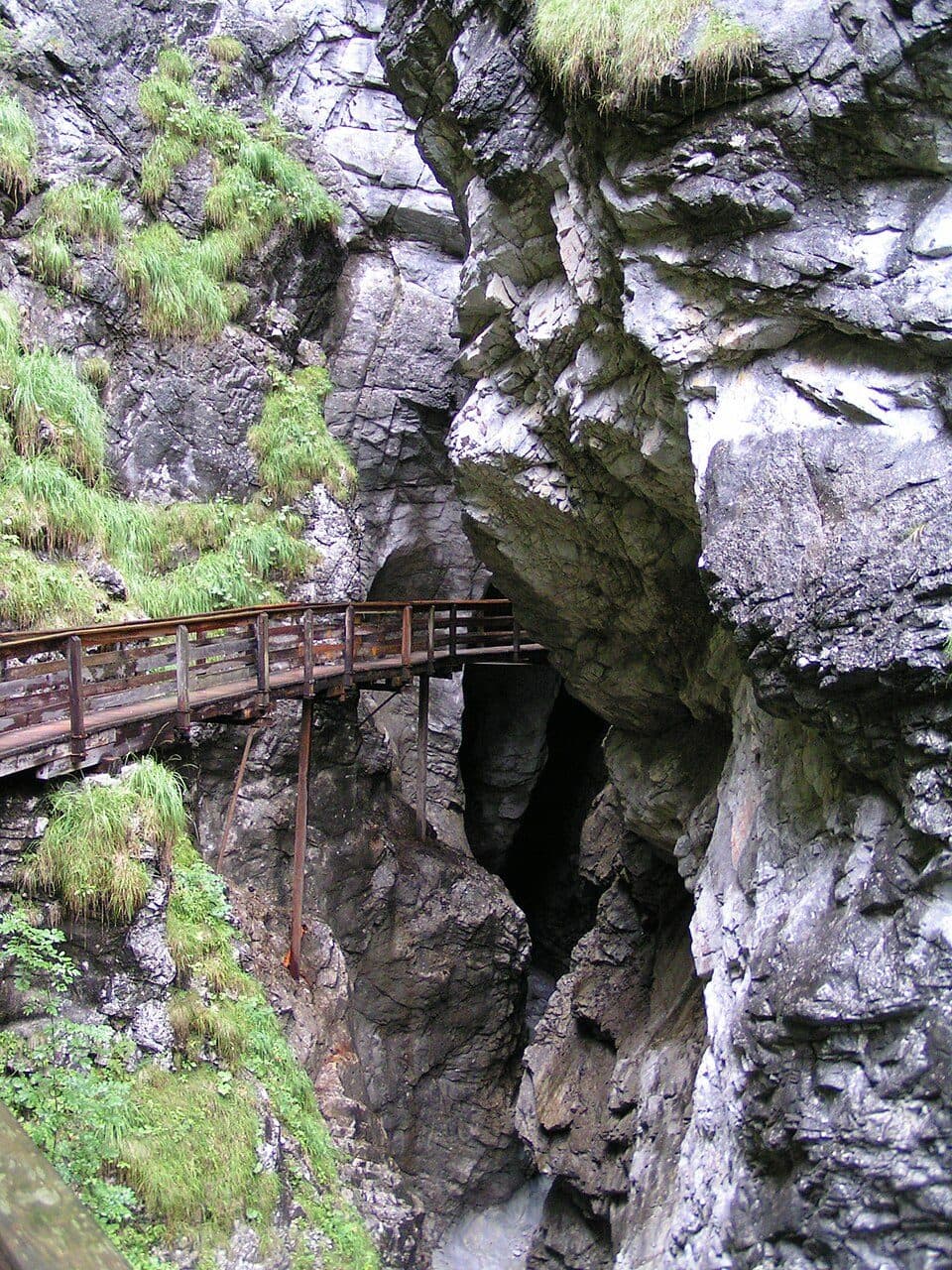 Vorderkaserklamm