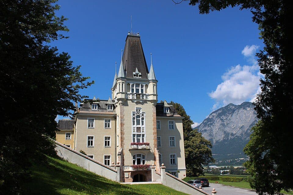 Schloss Mentlberg